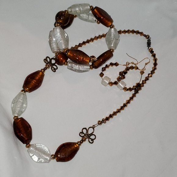 Vanilla Brown - Picture 1 of 3